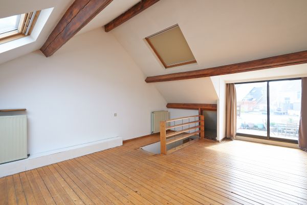 Cost of Attic Window Installation in Edmonds